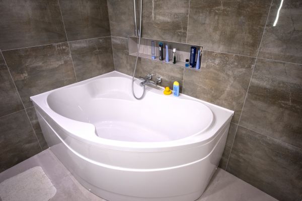 Large Bathtub Installation in Woodland Park